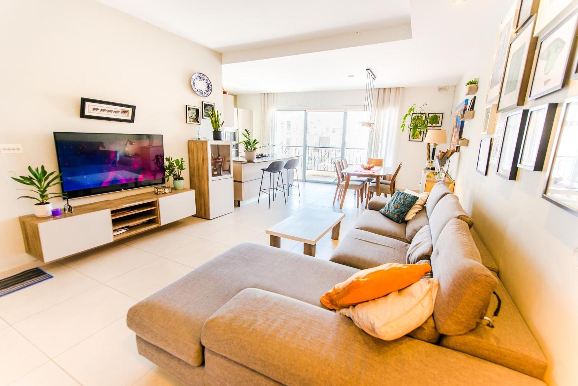 Mediterranean Abode - Spacious Apartment In Swieqi Is-Swieqi Exterior photo